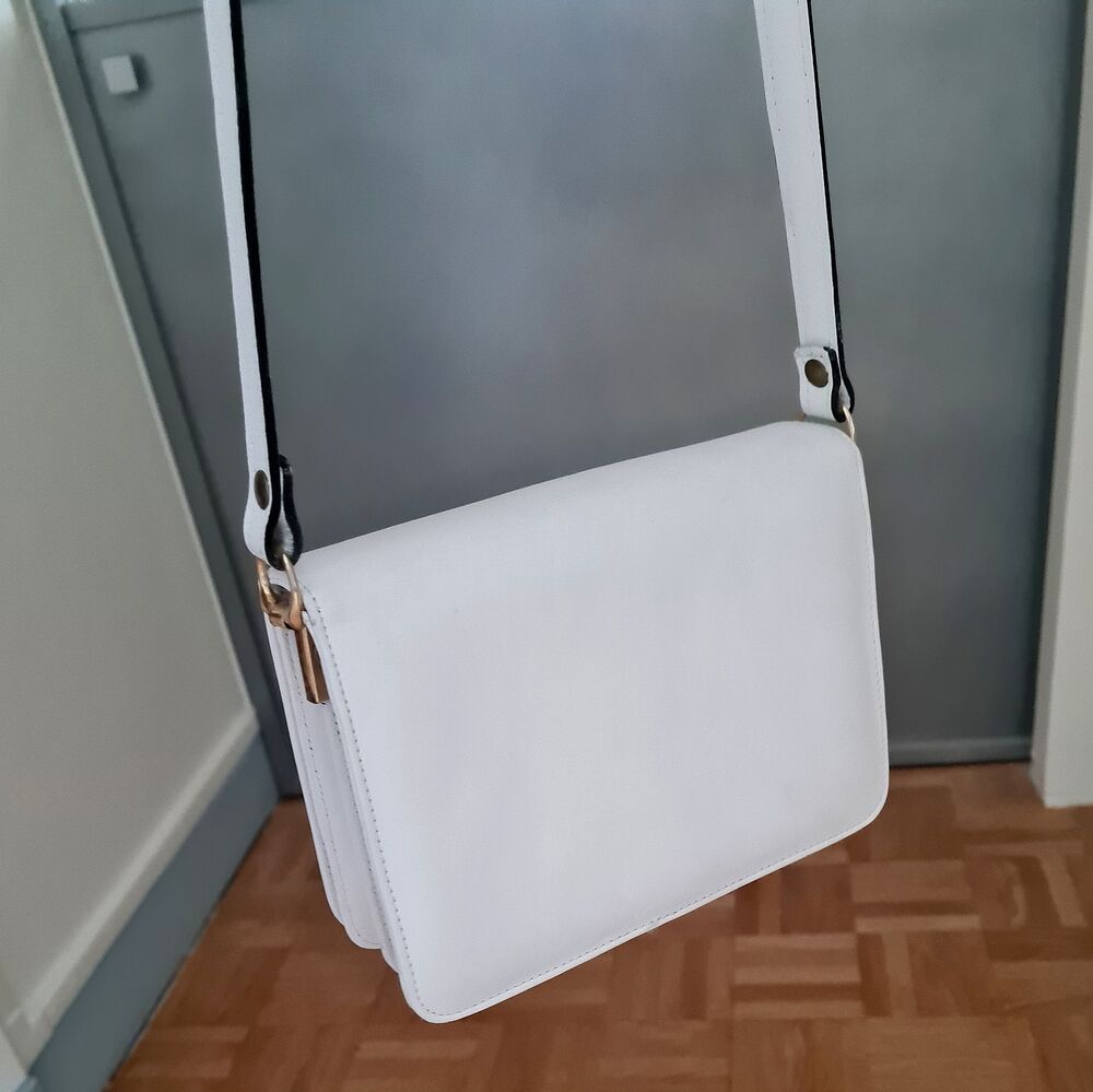 ravissant petit sac &agrave; main d'&eacute;t&eacute;, tr&egrave;s mode Maroquinerie