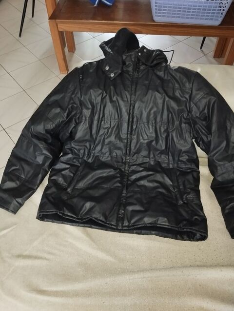 Manteau d'hiver femme avec capuche 10 Tourcoing (59)