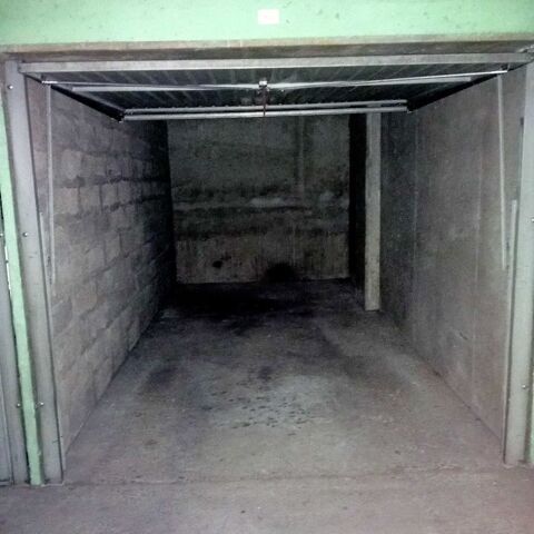  Parking / Garage  louer 13 m