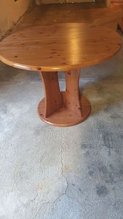 Table en pin extensible 135 Saint-Paul (87)