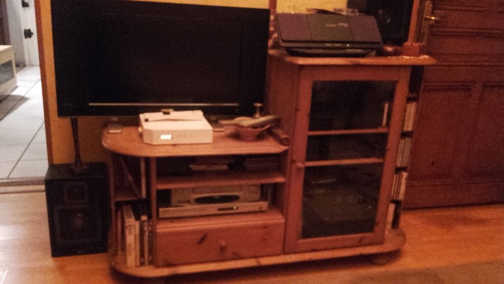 meuble TV en pin massif Meubles