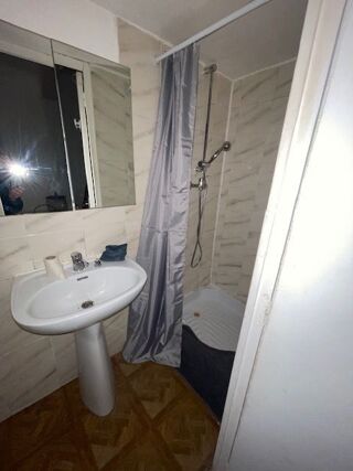  Appartement � louer 1 pi�ce 15 m� Aix-en-provence