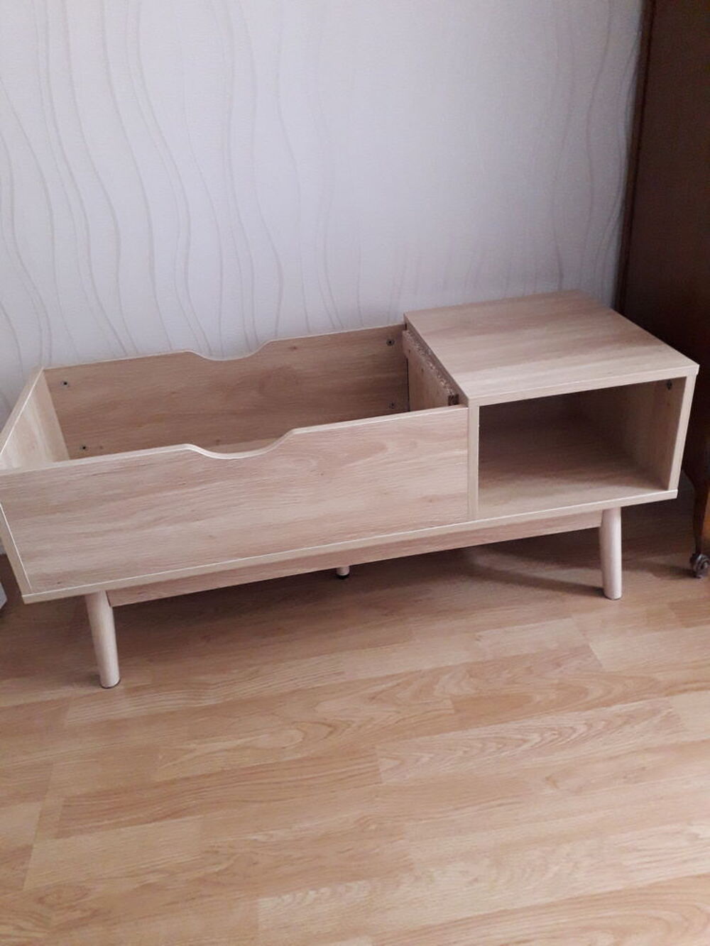 Banc avec rangement, assise tissus gris. Meubles