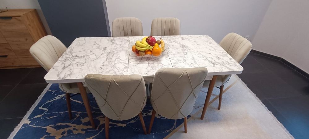 Prix choc &eth;Ÿ'&yen;&eth;Ÿ'&yen; La nouvelle table &agrave; manger extensible avec 6 chaises seulement &agrave; 350 euros !!! Les dimensions de la table sont Meubles