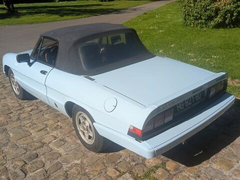 Alfa Romeo Spider 2.0 1983 occasion Feignies 59750