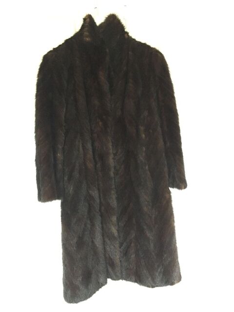 MANTEAU QUEUES VISON 500 Petite Synthe (59)
