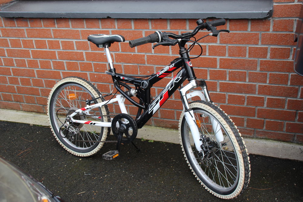 velo vtt (50x406) 20pouces Vélos
