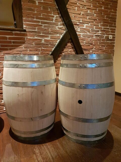 Plusieurs tonneaux neufs disponible 
150 Roanne (42)
