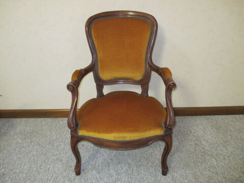 Fauteuil style napolon III en velours dor couleur or 80 Auxerre (89)