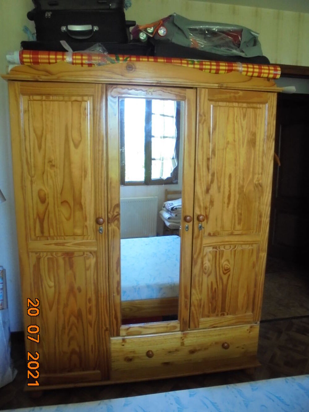 chambre &agrave; coucher armoire lit table de nuit Meubles