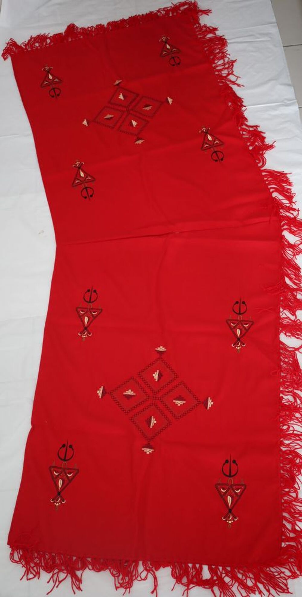 Poncho Arisanal Rouge fait main Vêtements