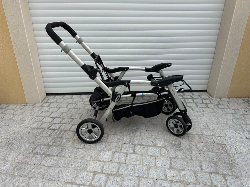 Poussette double Puériculture
