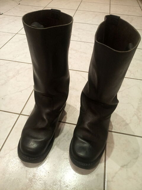 bottes de pompier 35 Mont-Saint-Aignan (76)