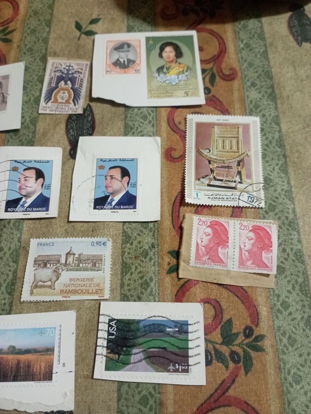 Lot de timbres fran&ccedil;ais et &eacute;trangers impeccable Billetterie