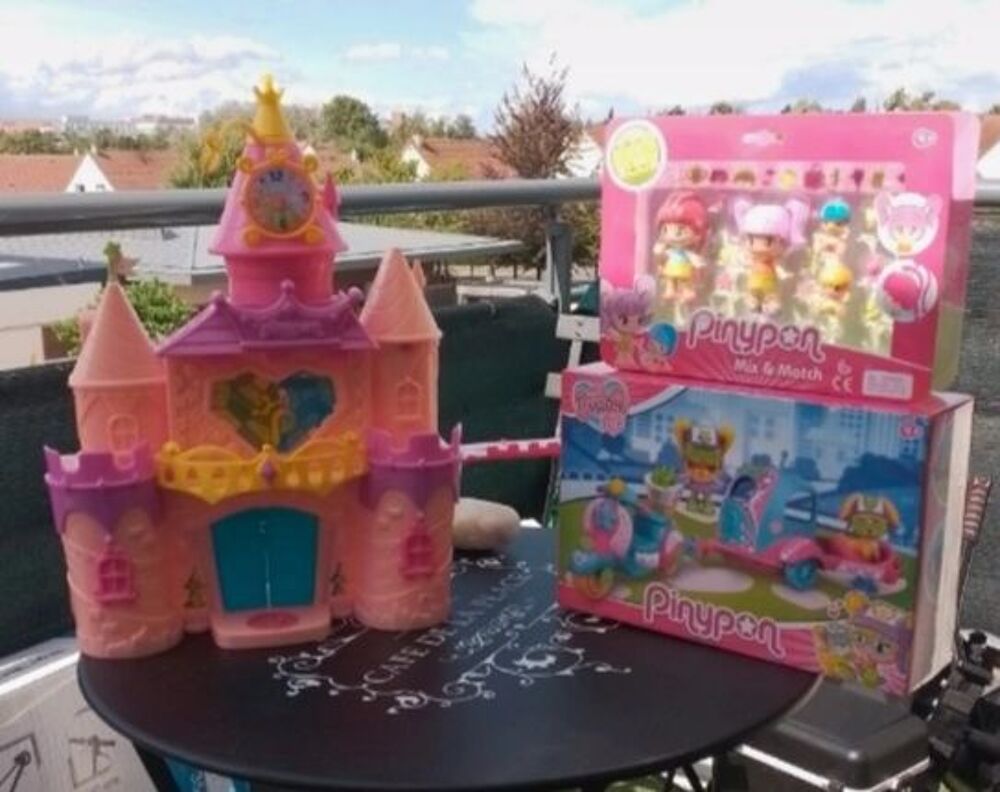 ch&acirc;teau penypon plus accessoires Jeux / jouets
