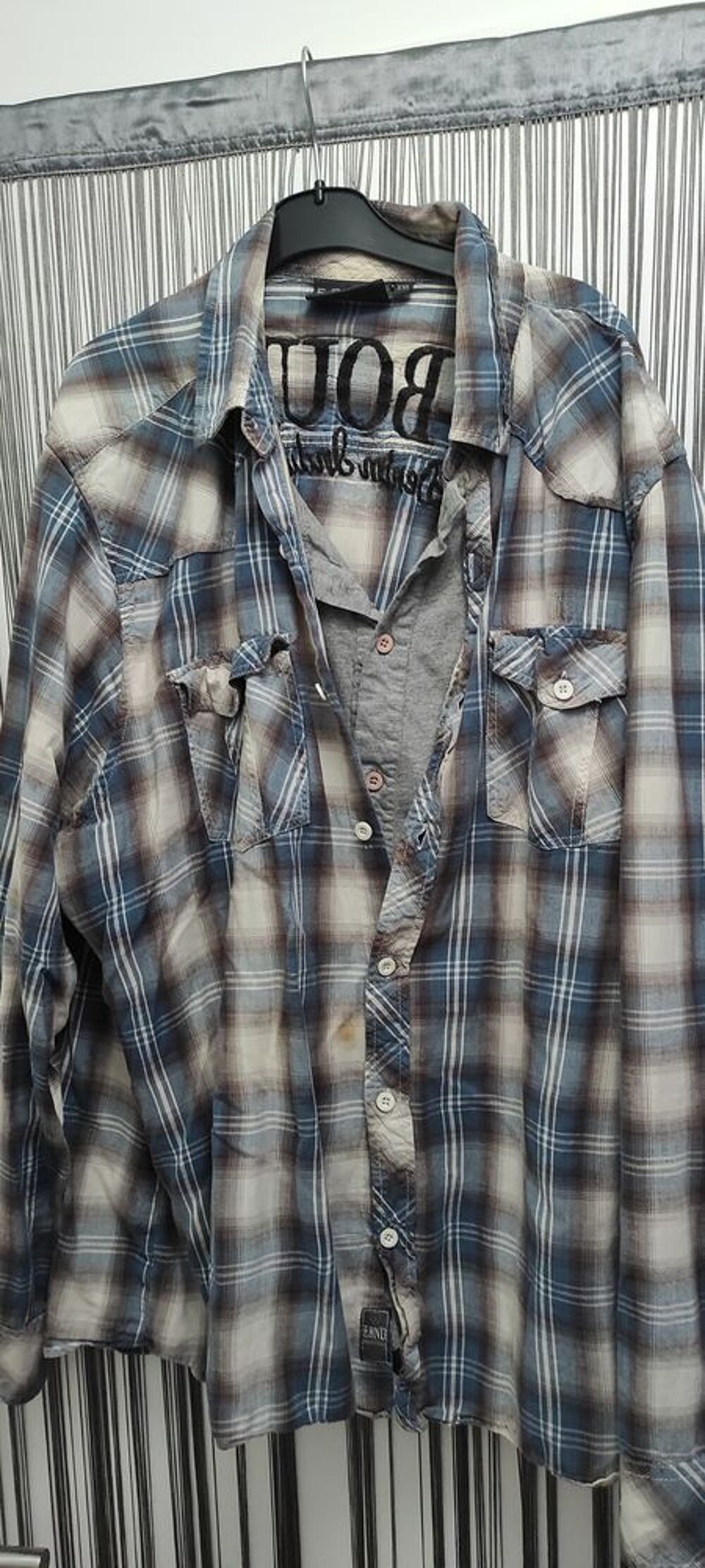 Lot chemises . Vêtements