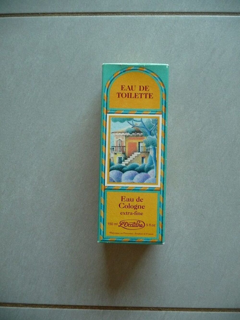 Flacon vide et boite Eau de Cologne extra-fine L'Occitane 