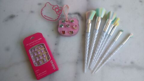 HELLO KITTY 12 Grenoble (38)