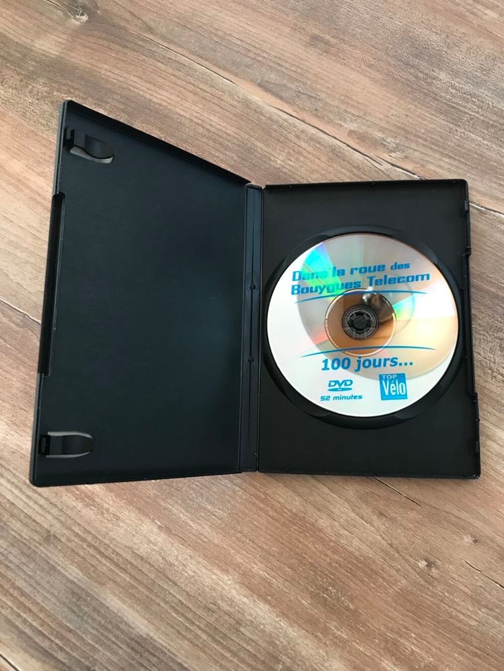 DVD " Dans la roue des bouygues t&eacute;l&eacute;com - 100 DVD et blu-ray