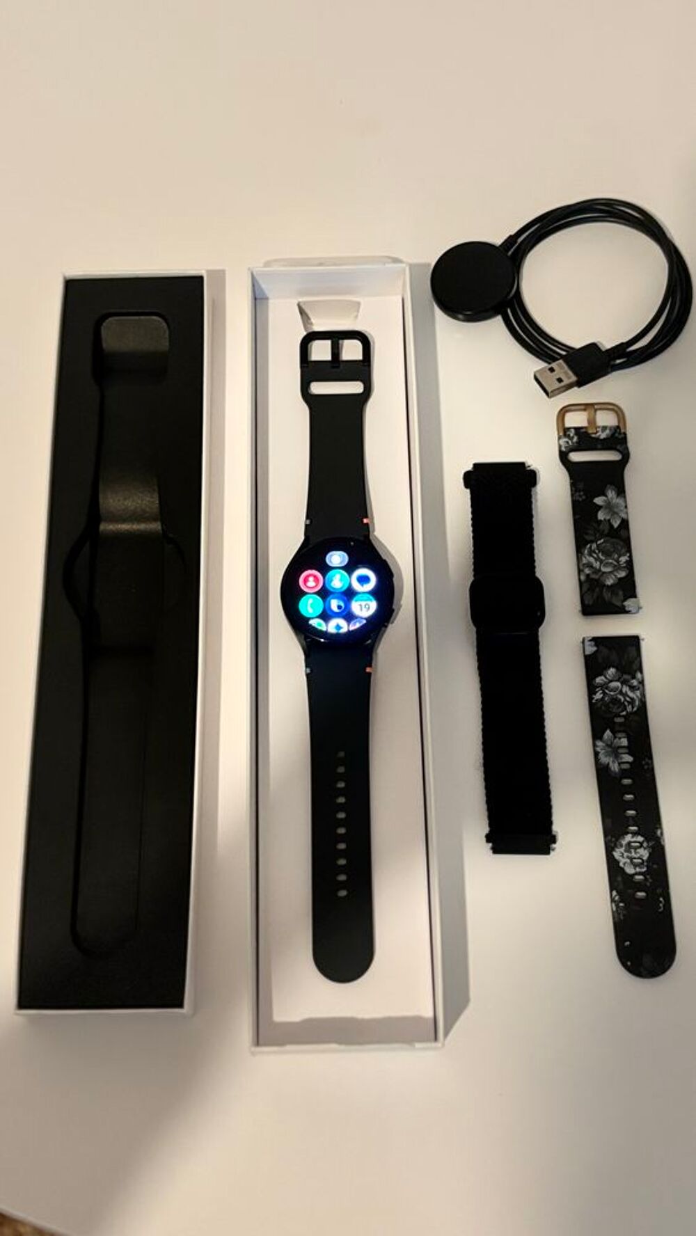 Montre connect&eacute;e Samsung Watch fe Bijoux et montres
