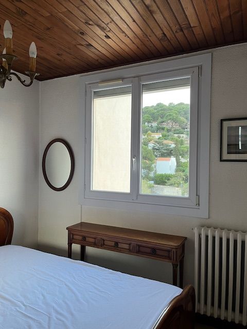  Appartement  louer 5 pices 72 m Ste