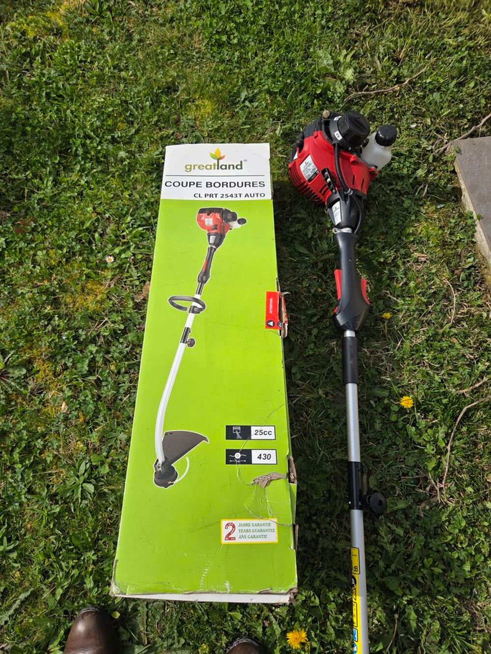 COUPE BORDURE THERMIQUE NEUF Jardin