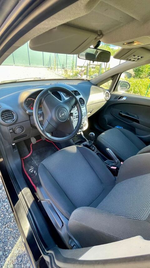 Opel corsa 1.2 - 75 Twinport GPL 111