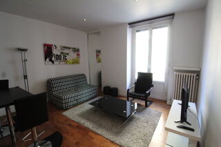 Appartement à louer 2 pièces 38 m²