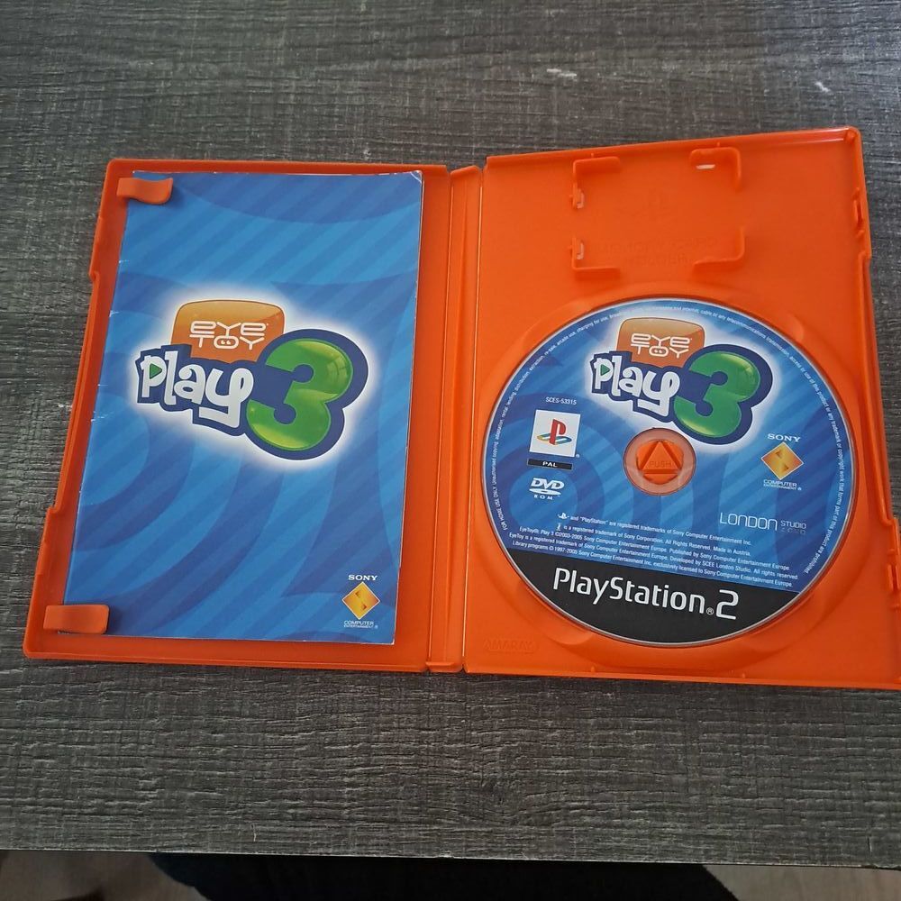 3 jeux eye toy avec la camera Playstation2 Consoles et jeux vidos
