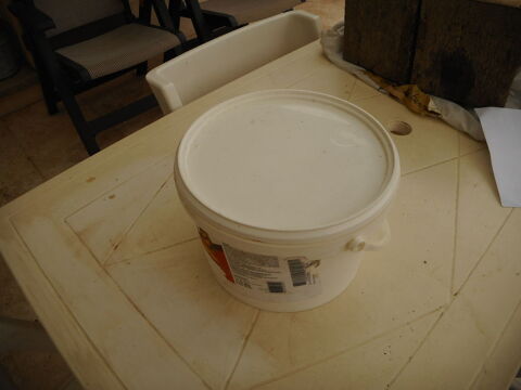 LOT 25 SEAUX RONDS ALIMENTAIRES 18 Mazan (84)