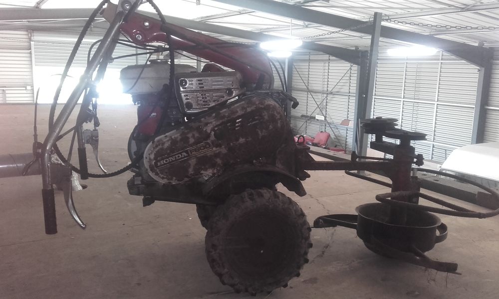 motoculteur Honda f600 Jardin