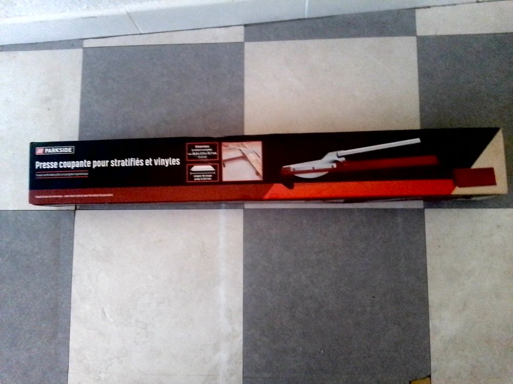 Presse coupante stratifi&eacute;s et vinyles Bricolage