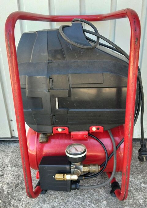 COMPRESSEUR  D'AIR, PARTABLE, 5 bars Marsac-sur-l'Isle (24)
