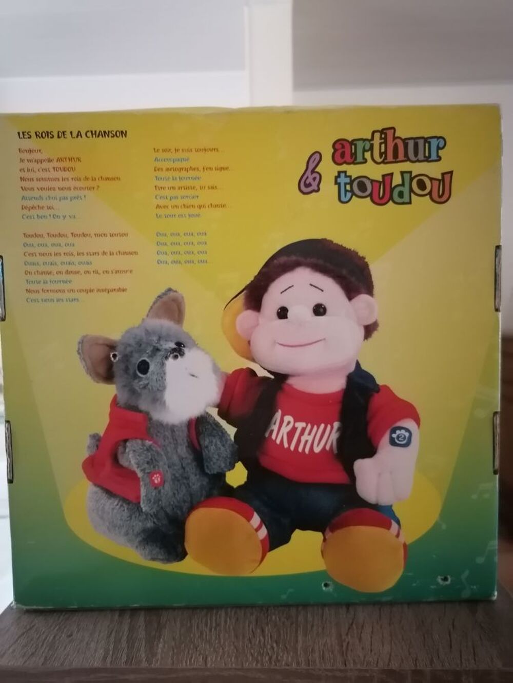 peluche anim&eacute;e et chantante Jeux / jouets
