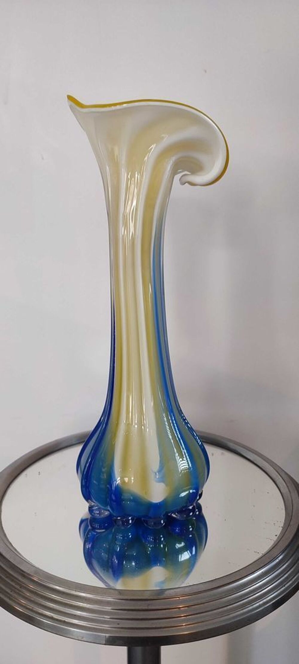 Vase en verre souffl&eacute; Murano Calla Lily ann&eacute;es 60-70 
