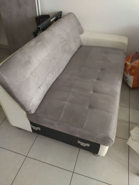 Canap d'angle 50 Lyon 9 (69)