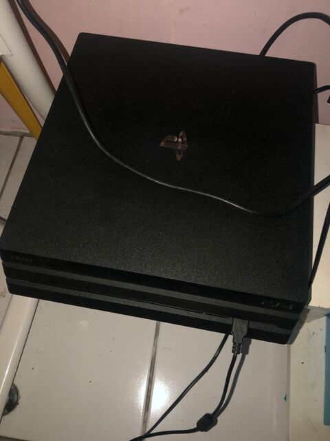 PS4 PRO 400 Martinique (97)