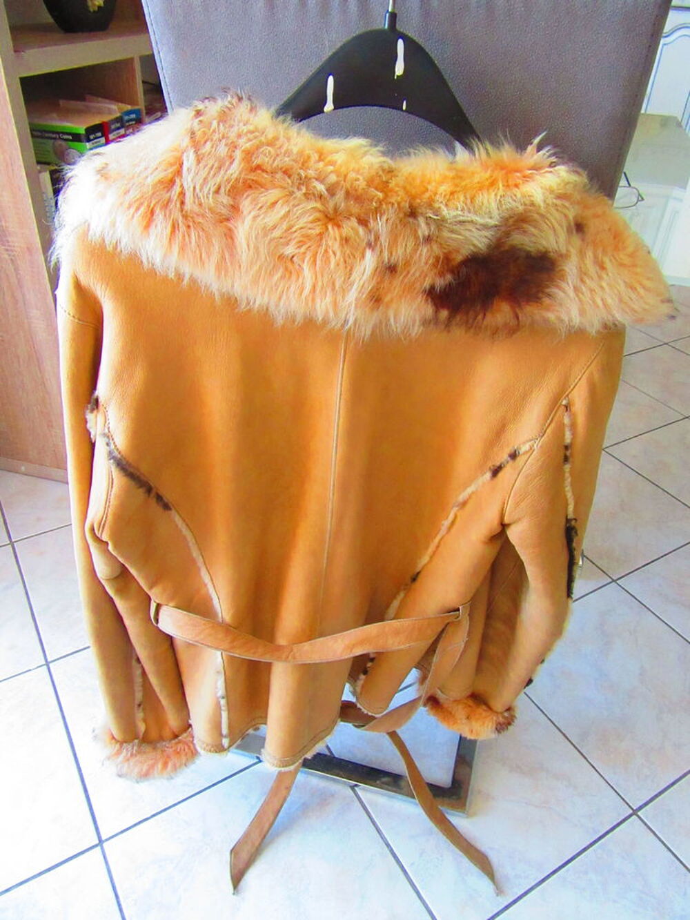 VESTE CUIR AGNEAU DOUBLEE FOURRURE DE VACHE Vêtements