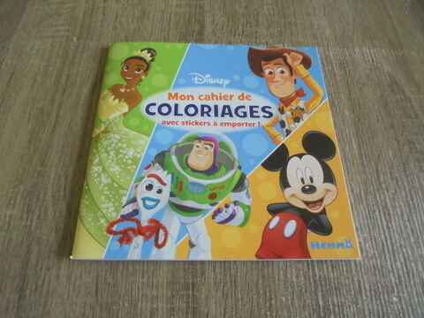 Mon cahier de coloriages Disney (112) 4 Tours (37)