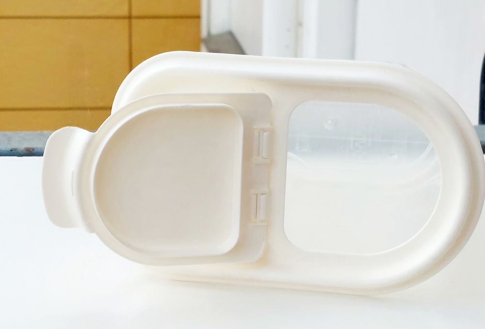 3 bo&icirc;tes dont 2 TUPPERWARES + 1 verseuse Cuisine