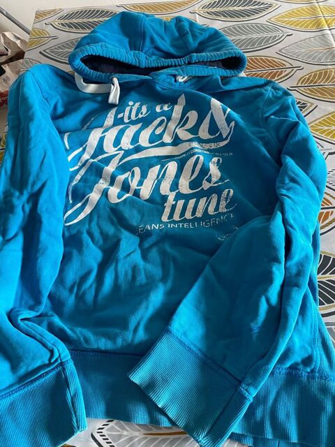 2 SWEETH A CAPUCHE TAILLE  M ( - L 10 Lamballe (22)