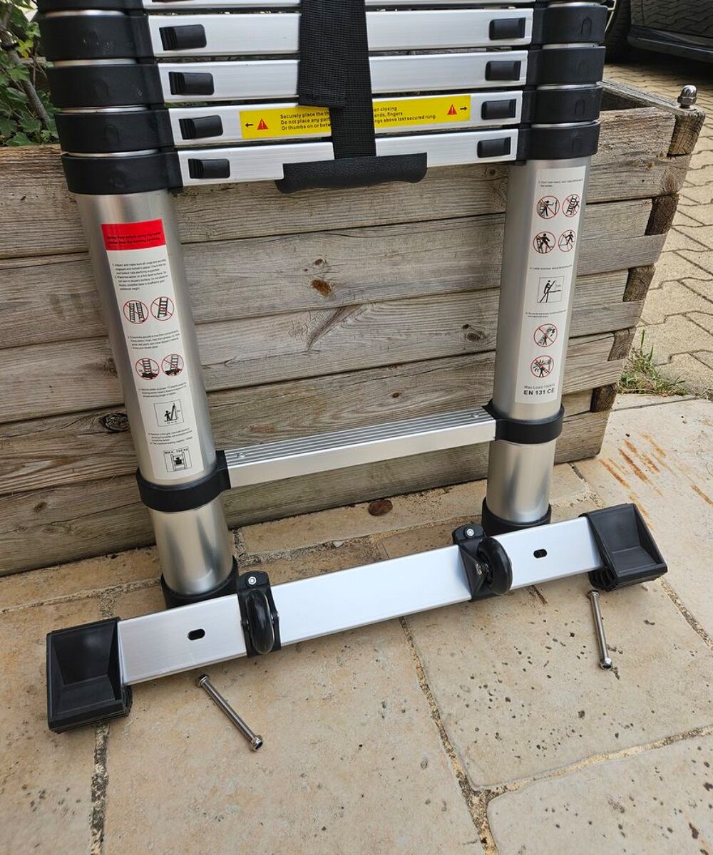 TRAVERSE D'&Eacute;CHELLE T&Eacute;LESCOPIQUE + ROULETTES + VISSERIES Bricolage
