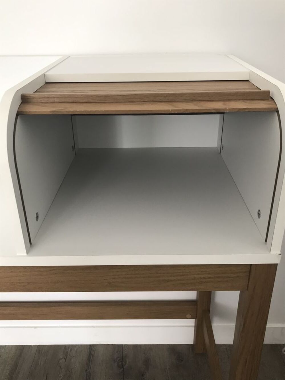 Bureau en tr&egrave;s bon &eacute;tat Meubles