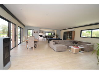  Maison � vendre 6 pi�ces 194 m�