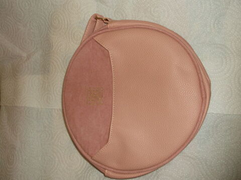 sac à main en cuir rose  en Bandoulières Karl Marc John 30 Soullans (85)