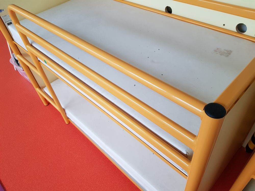 lits superpos&eacute;s m&eacute;talliques enfant marque DPC COLLECTIVIT&Eacute;S Meubles