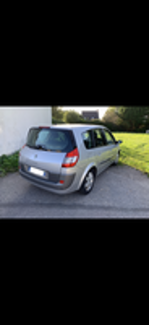 Grand Sc&eacute;nic II Grand Scenic 1.9 dCi 125 Euro 4 Confort Expression 2006 occasion 27500 Pont-Audemer