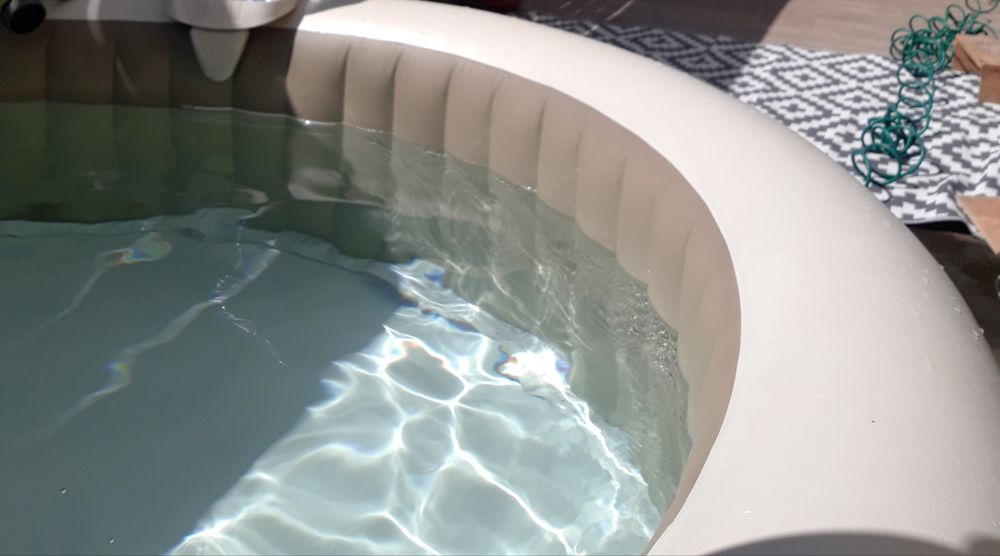 350 € SPA INTEX 6 places Jardin