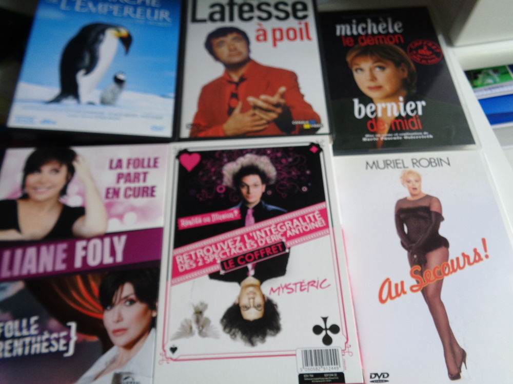 UN LOT de six DVD DVD et blu-ray
