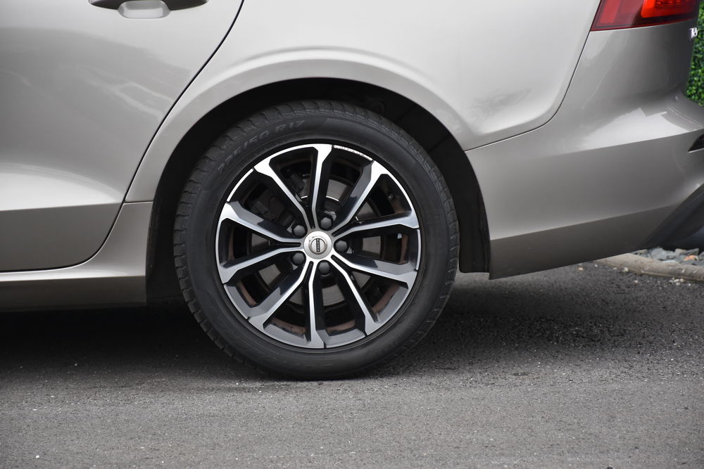 V60 D3 AdBlue 150 ch Geartronic 8 Momentum 2019 occasion 56300 Pontivy